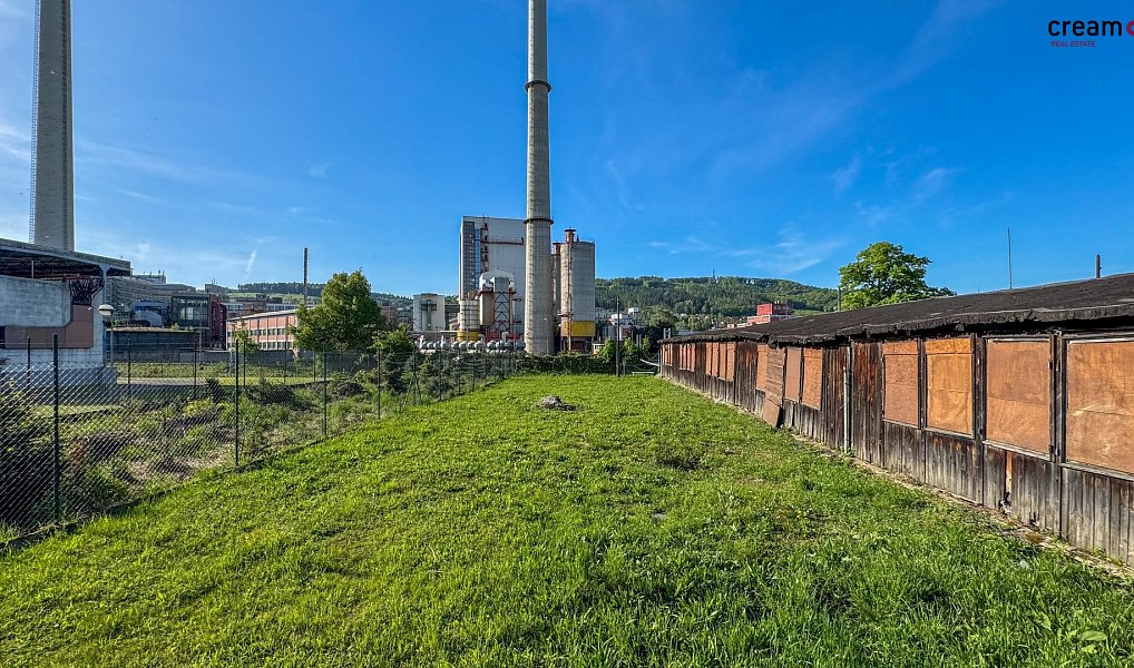 Pronájem komerčního pozemku 456 m², Zlín – náhled fotky 2