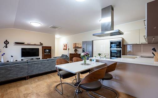 Pronájem bytu 3+kk 92 m², Hronovická, Pardubice - Zelené Předměstí