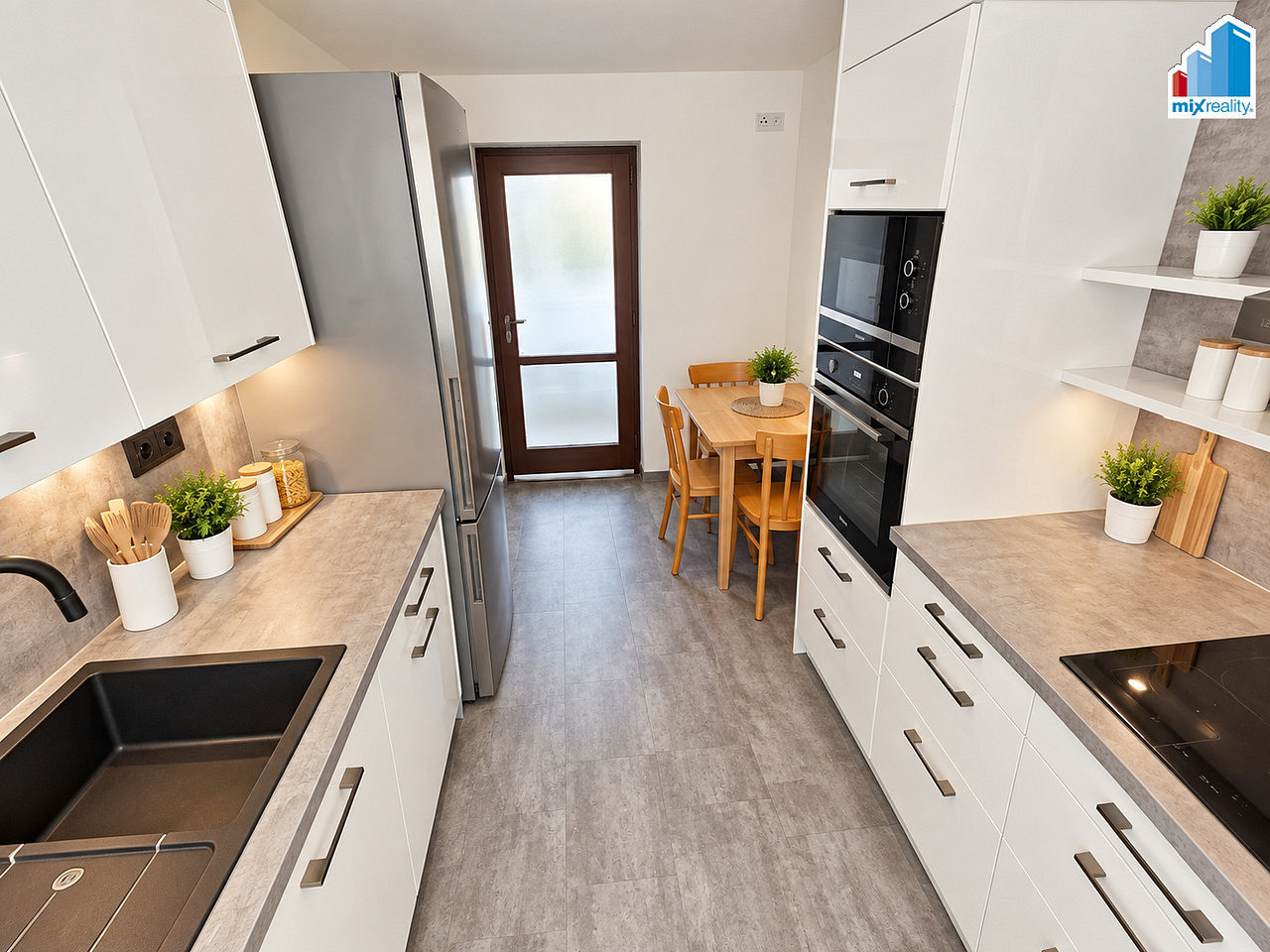 Pronájem bytu 2+1 59 m² – fotografie 3