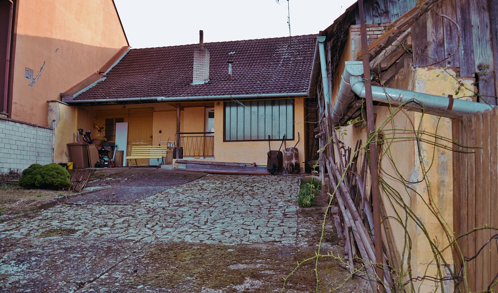 Prodej domu 611 m² s pozemkem 358 m², Hluk – náhled fotky 3