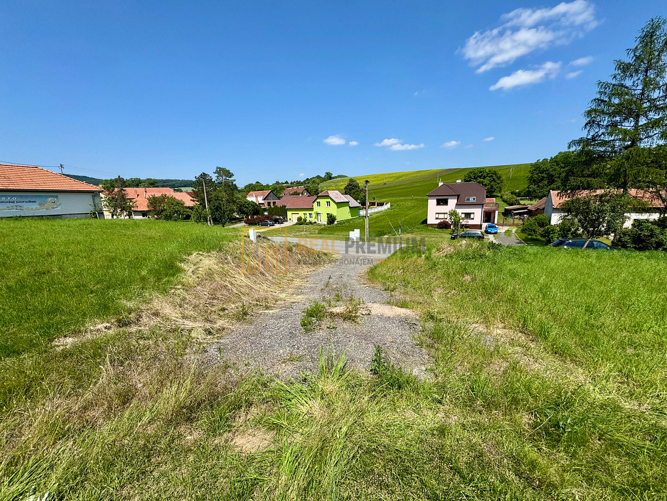 Prodej stavebního pozemku 674 m²