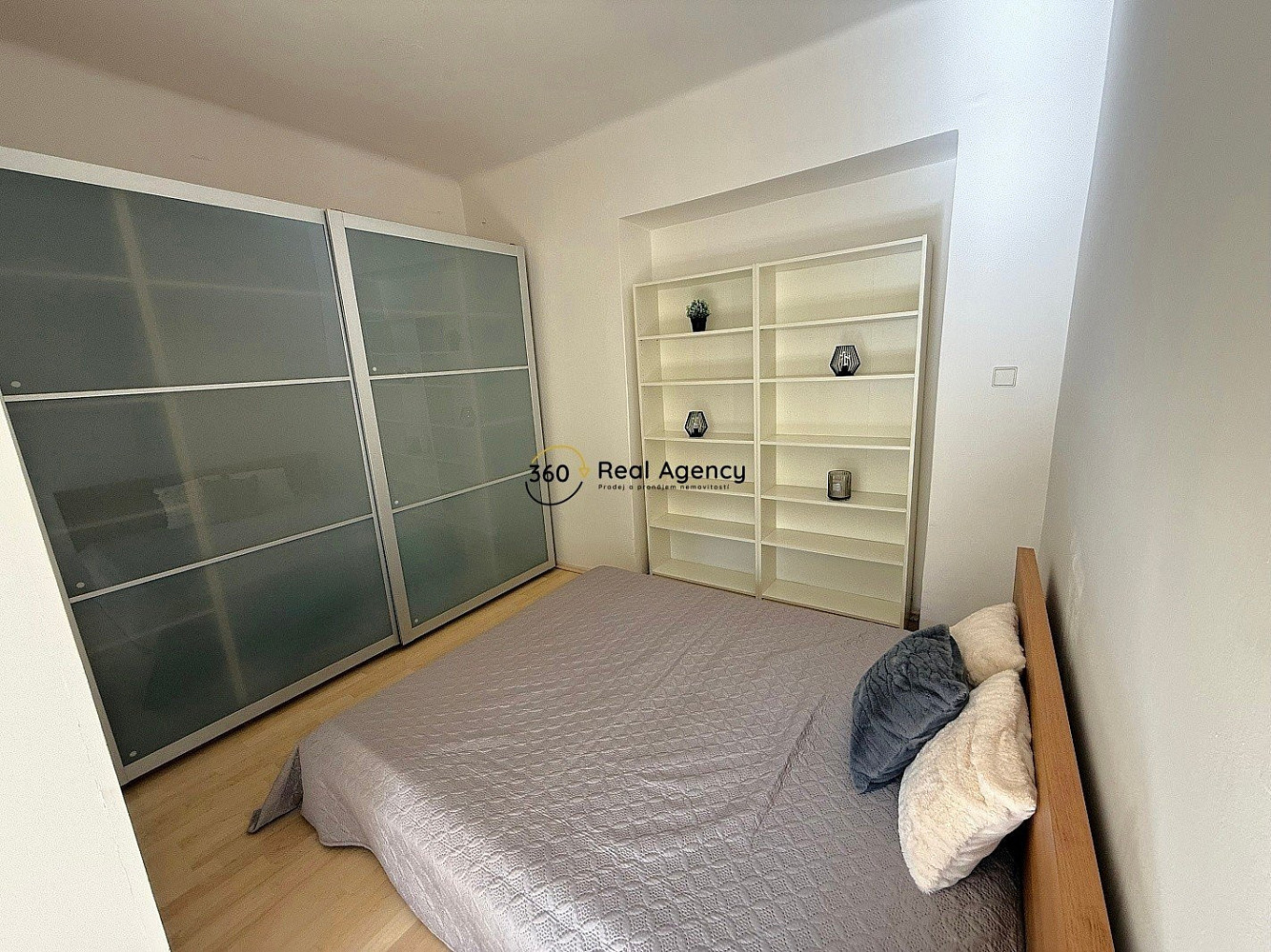 Pronájem bytu 2+1 62 m² — photo 3