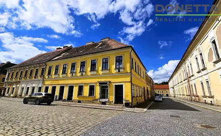 Pronájem obchodních prostor 100 m², Masarykovo nám., Jaroměř - Josefov, okres Náchod