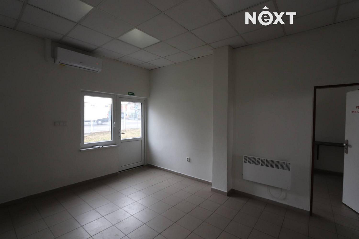 Pronájem obchodních prostor 441 m² — photo 5