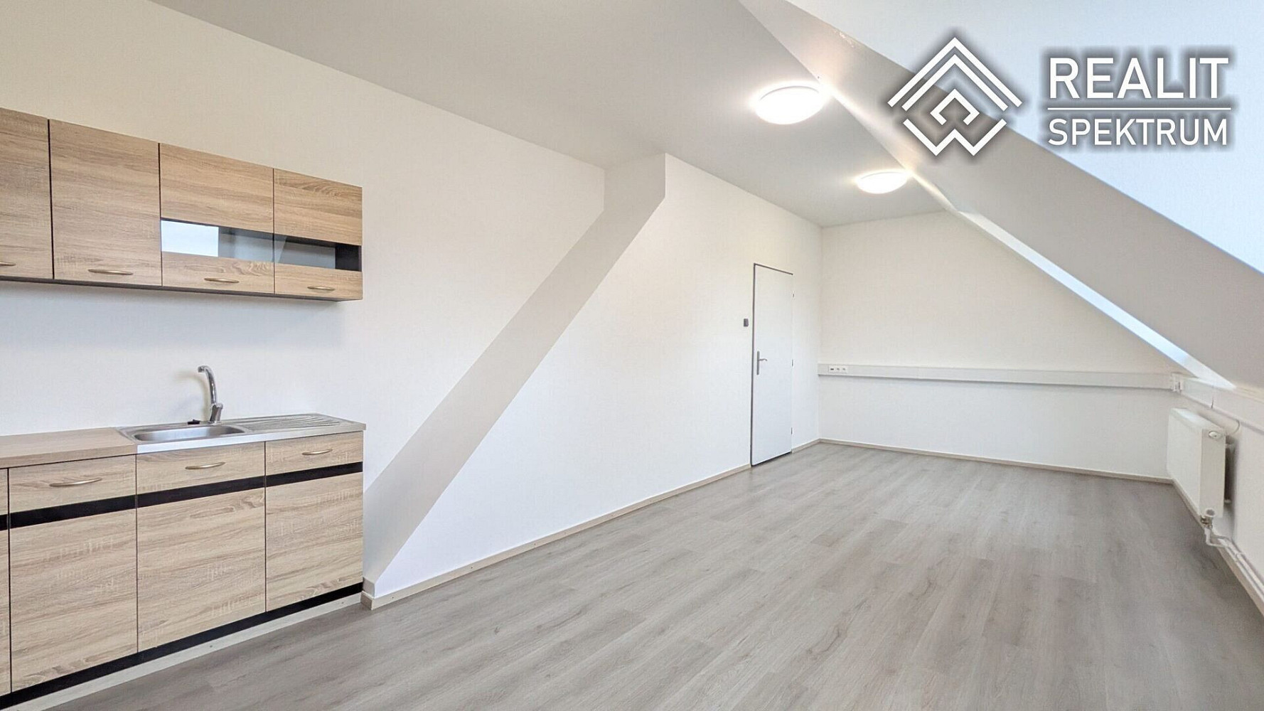 Pronájem kanceláře 36 m²