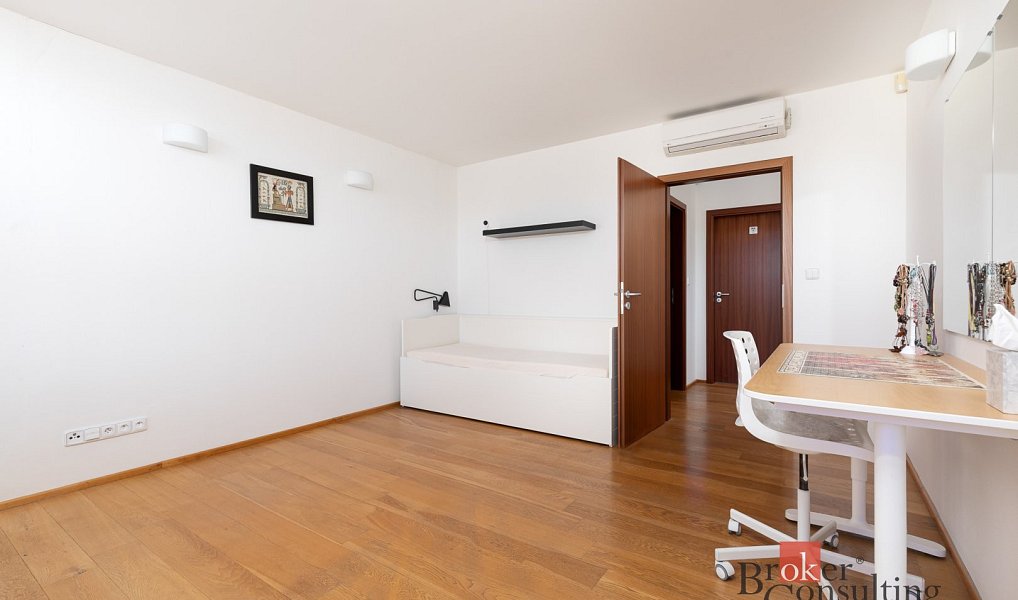 Prodej domu 177 m² s pozemkem 1 425 m², Opava – náhled fotky 24