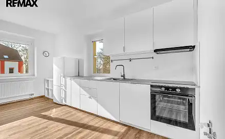 Pronájem bytu 2+kk 60 m², Kaštanová, Milovice - Mladá, okres Nymburk