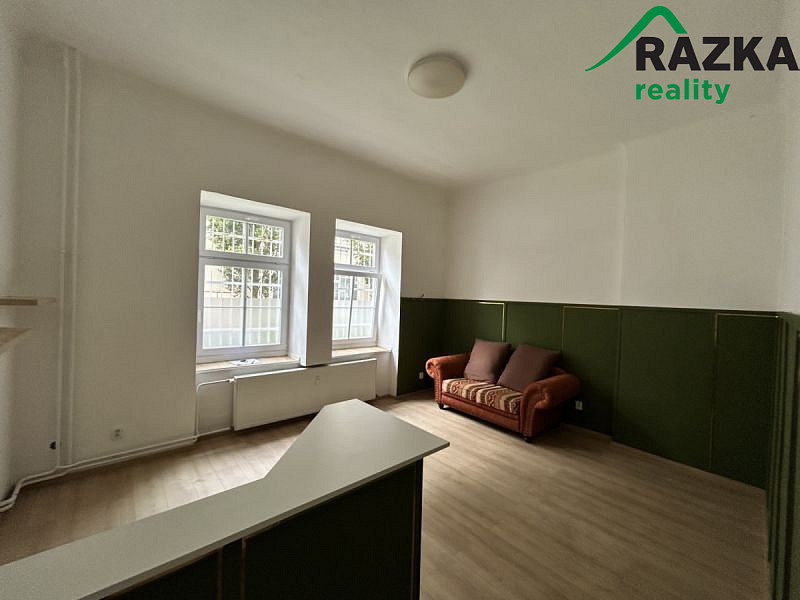 Pronájem kanceláře 25 m² – fotografie 4
