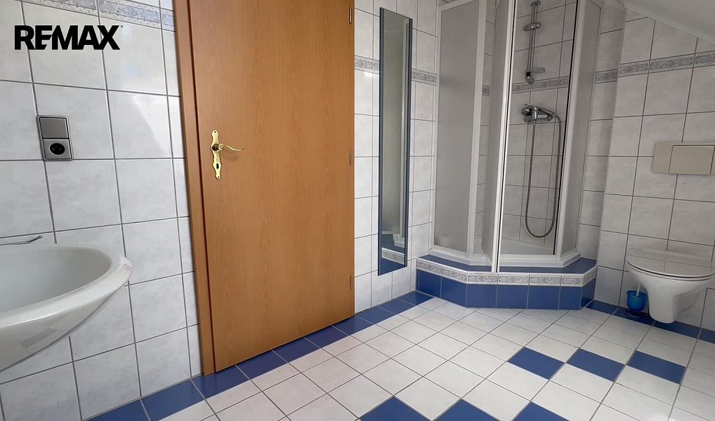 Prodej ubytovacího objektu 490 m², Růžová – náhled fotky 11