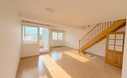 Pronájem bytu 4+1 132 m², Šimůnkova, Praha 8 - Kobylisy