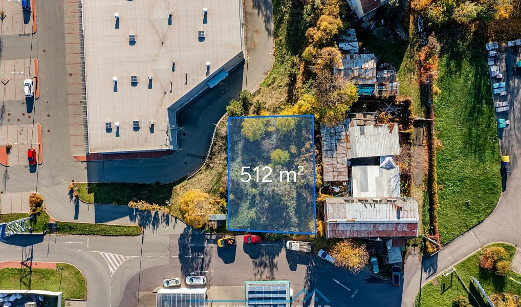 Prodej komerčního pozemku 512 m², Znojmo – náhled fotky 3
