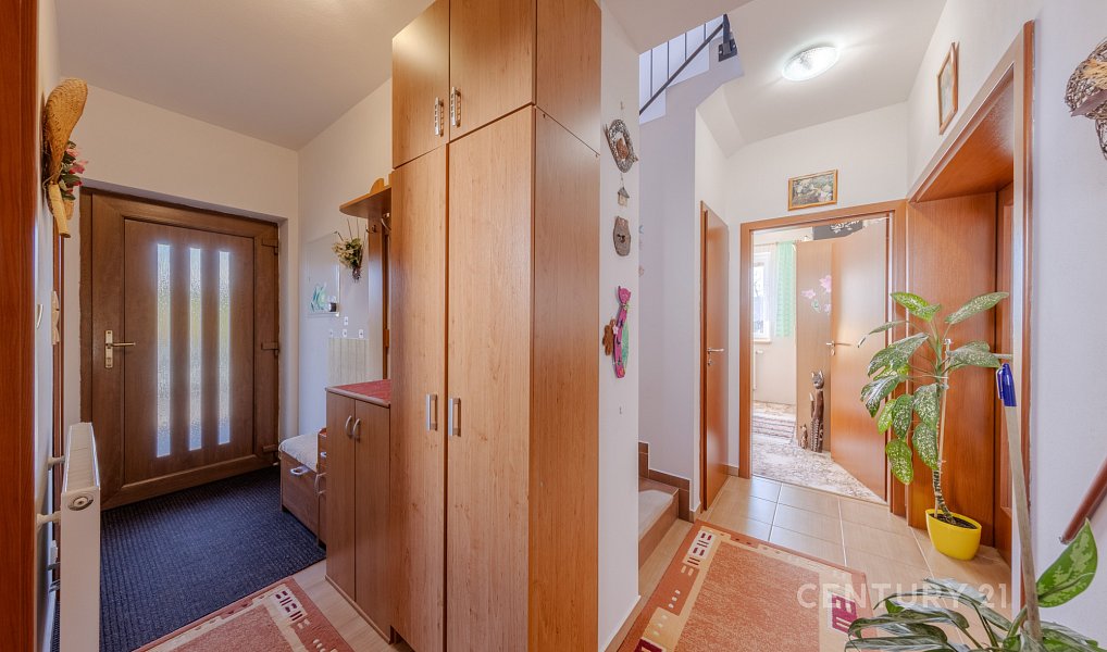 Prodej domu 147 m² s pozemkem 953 m², Litovel – náhled fotky 8