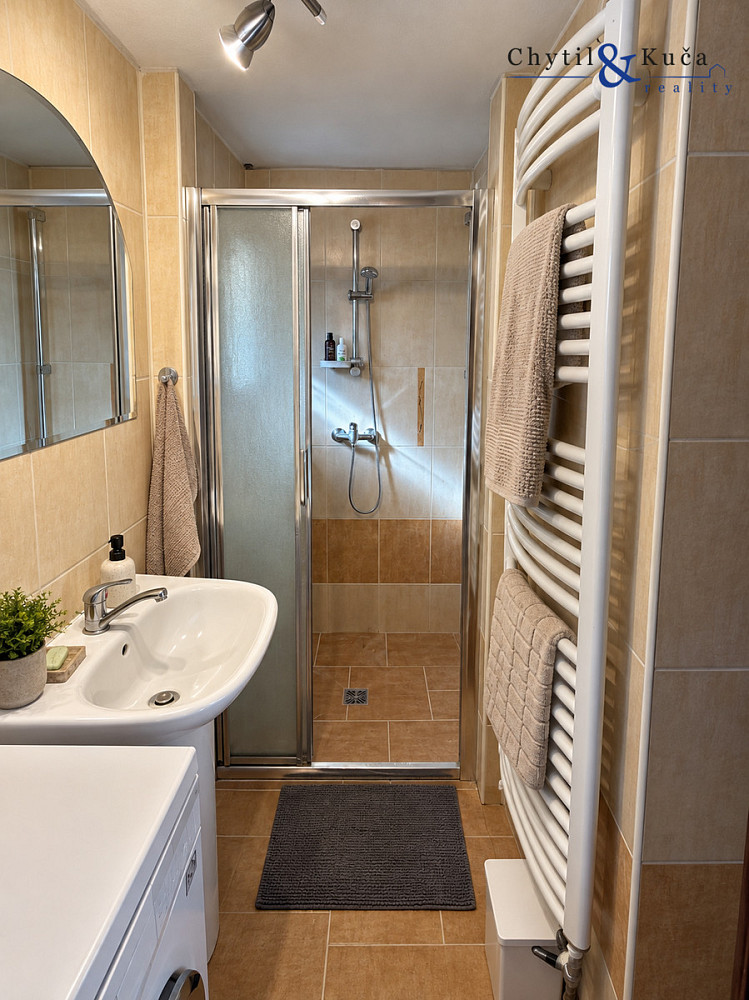 Prodej domu 200 m² s pozemkem 1 800 m² – fotografie 5