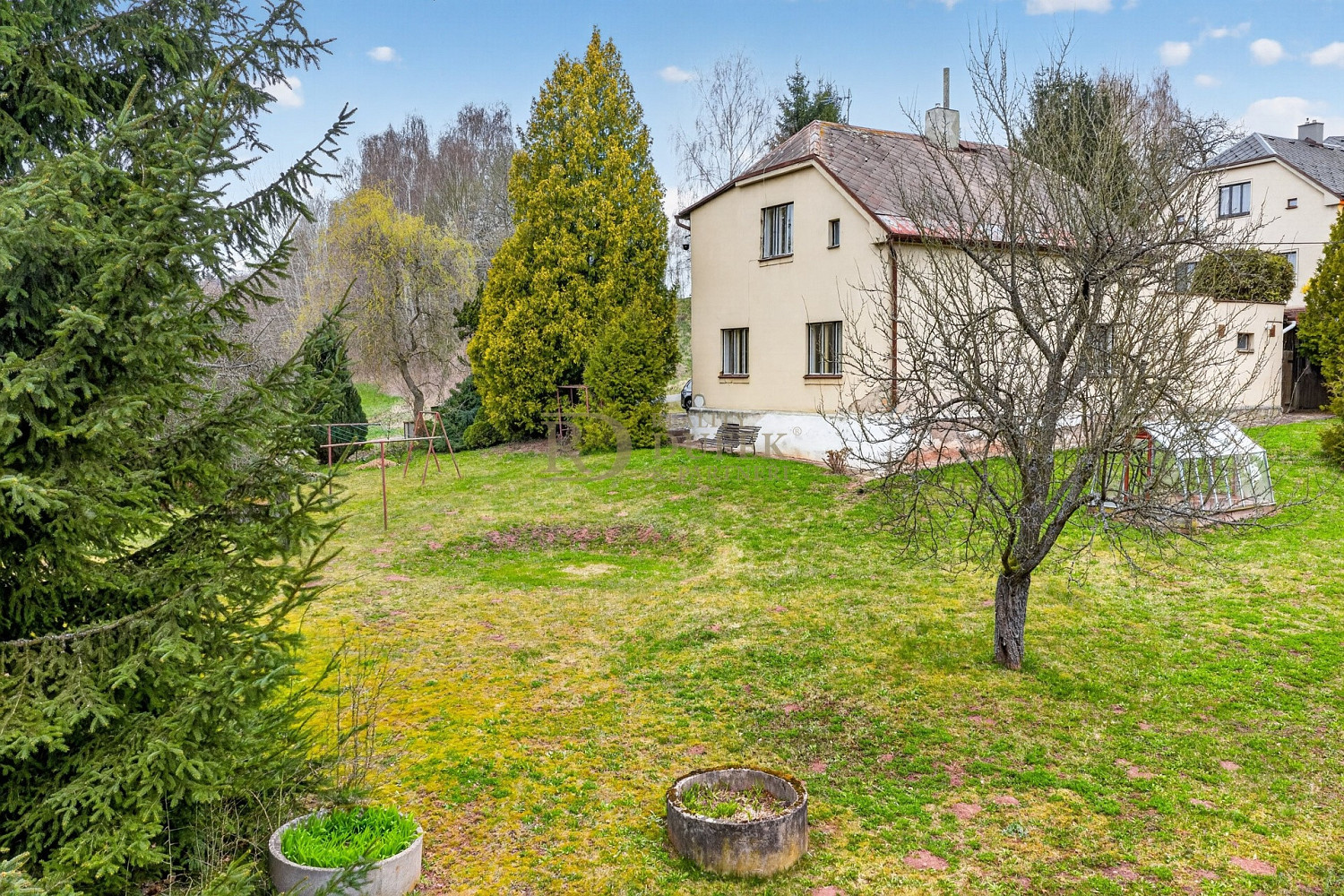 Prodej domu 165 m² s pozemkem 1 495 m²