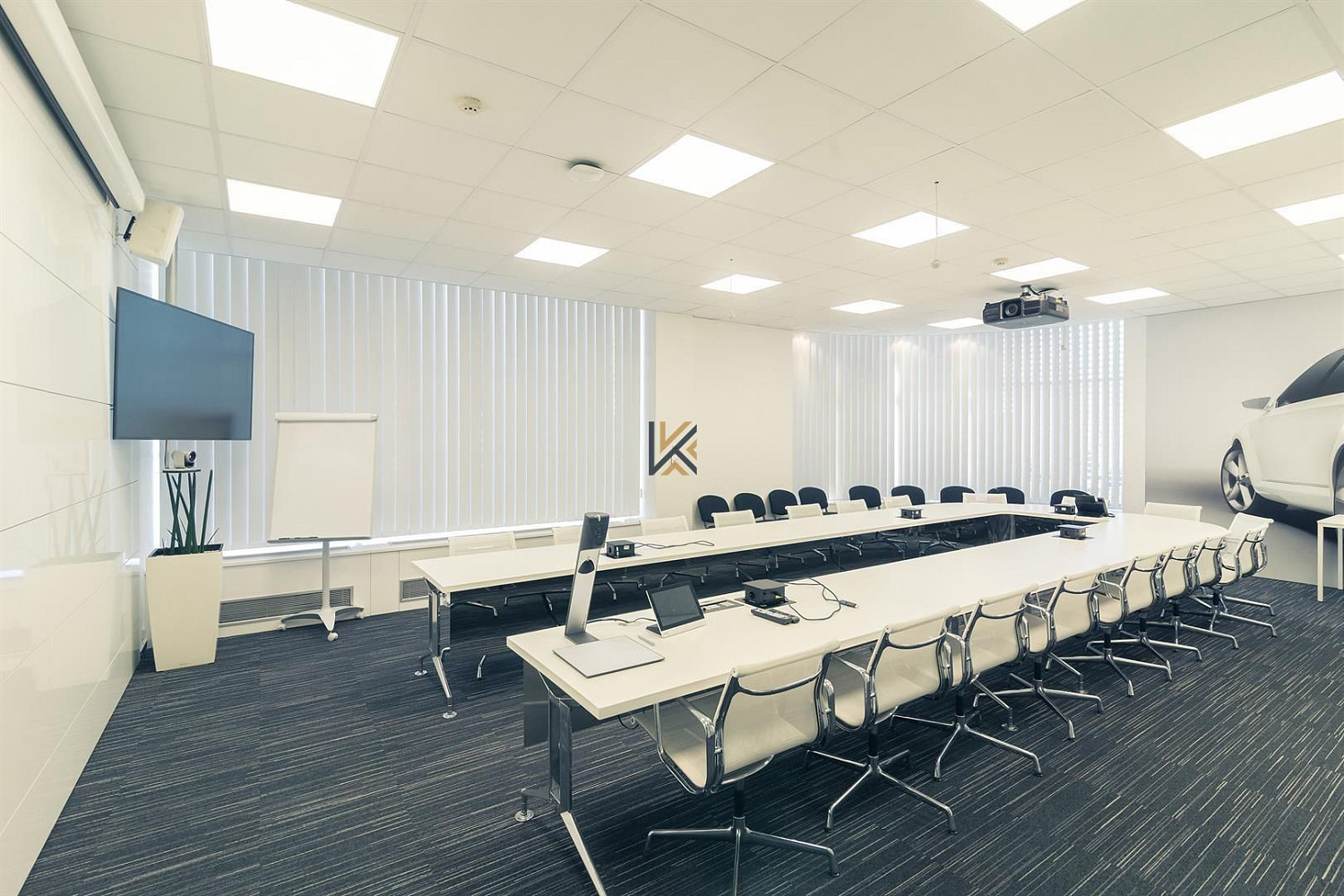 Pronájem kanceláří 294 m² v budově Pekařská, Praha 5. – pohled 5