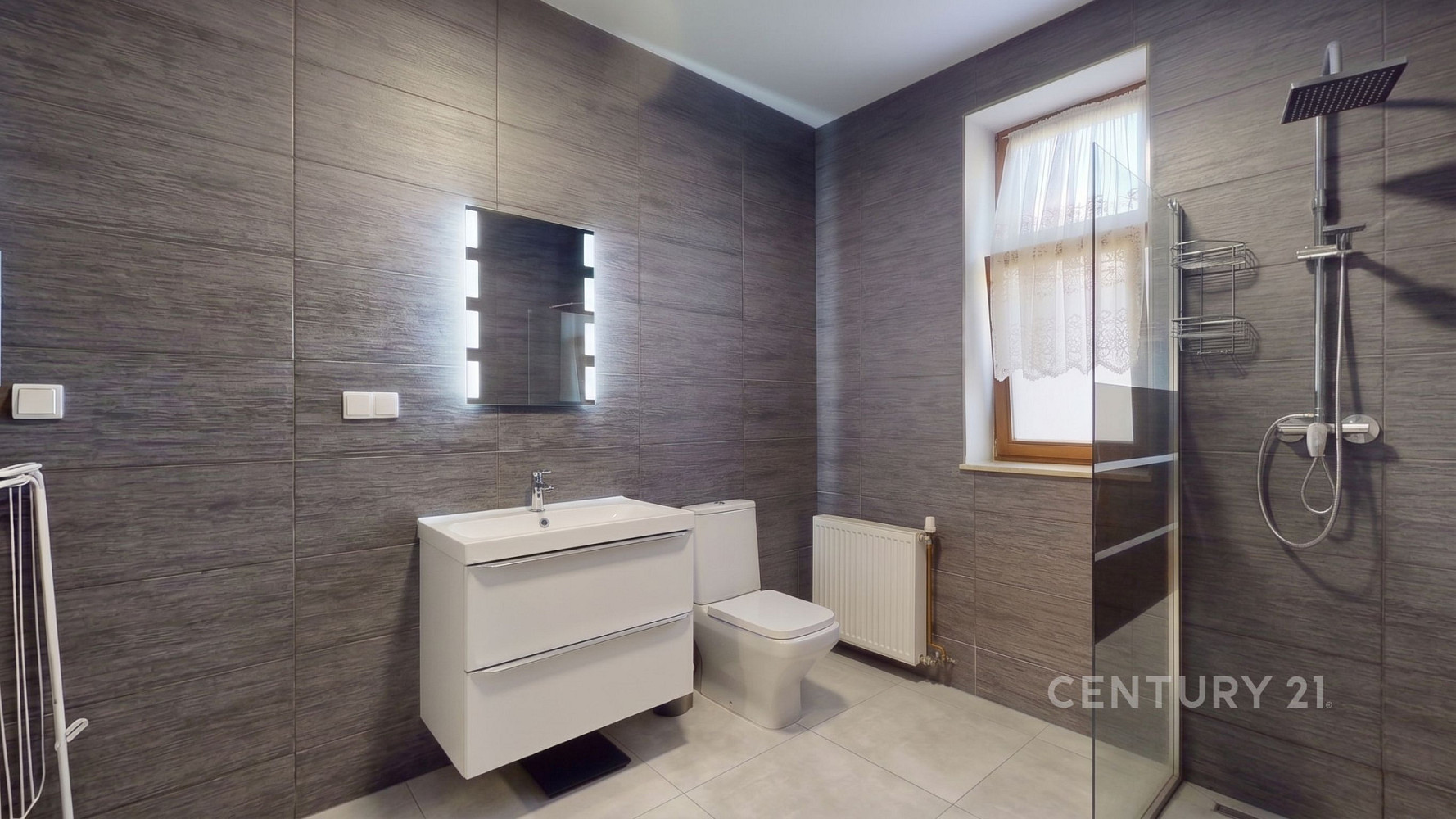 Pronájem bytu 2+kk 52 m² – fotografie 3
