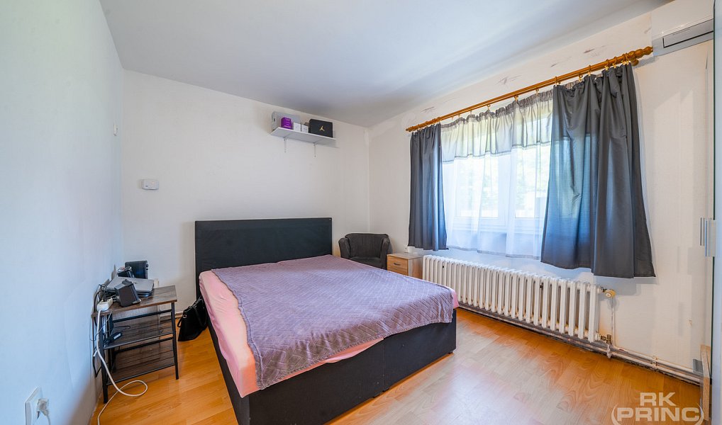 Prodej domu 240 m² s pozemkem 1 032 m², Tišice – náhled fotky 16