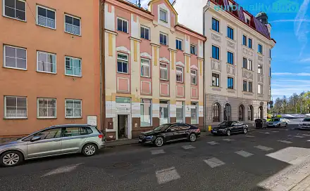 Prodej nájemního domu, činžáku 360 m², U Divadla, Sokolov