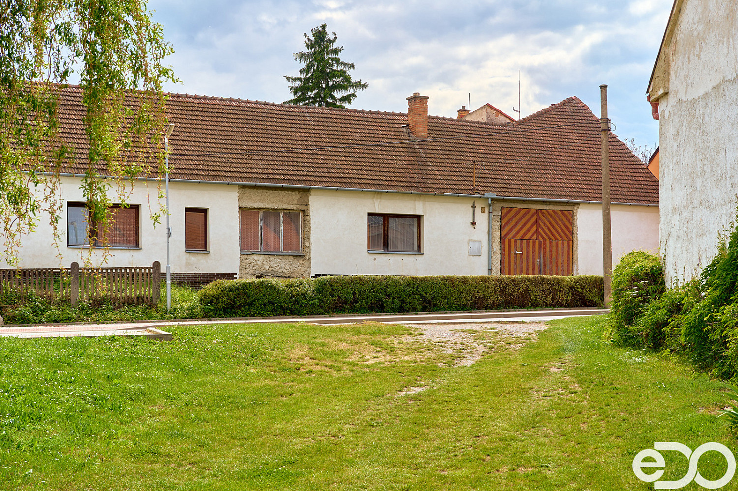 Prodej domu 320 m² s pozemkem 1 765 m²