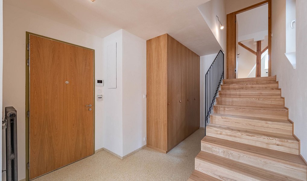 Pronájem bytu 2+kk 99 m², Praha – náhled fotky 7