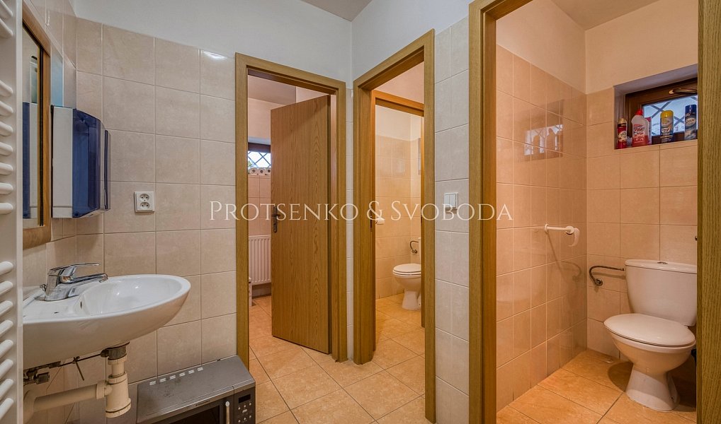 Prodej nájemního domu, činžáku 438 m², Jihlava – náhled fotky 15