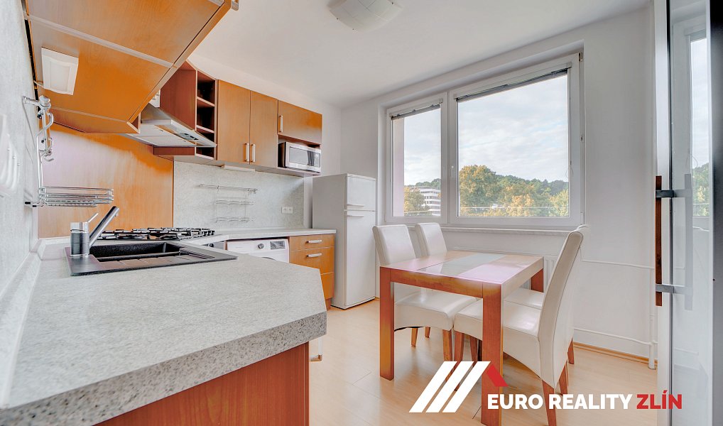 Pronájem bytu 2+1 66 m², Zlín – náhled fotky 4