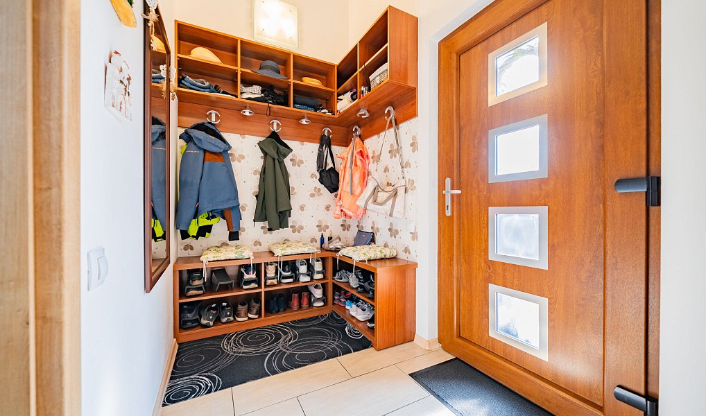 Prodej domu 147 m² s pozemkem 858 m², Unhošť – náhled fotky 38