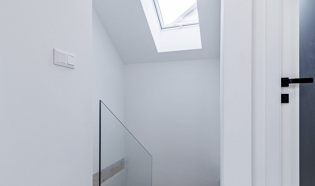 Pronájem bytu 3+kk 85 m², Velký Újezd – náhled fotky 9