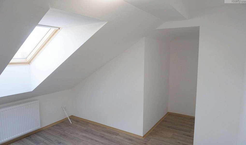 Pronájem bytu 4+kk 70 m², Litvínov – náhled fotky 12