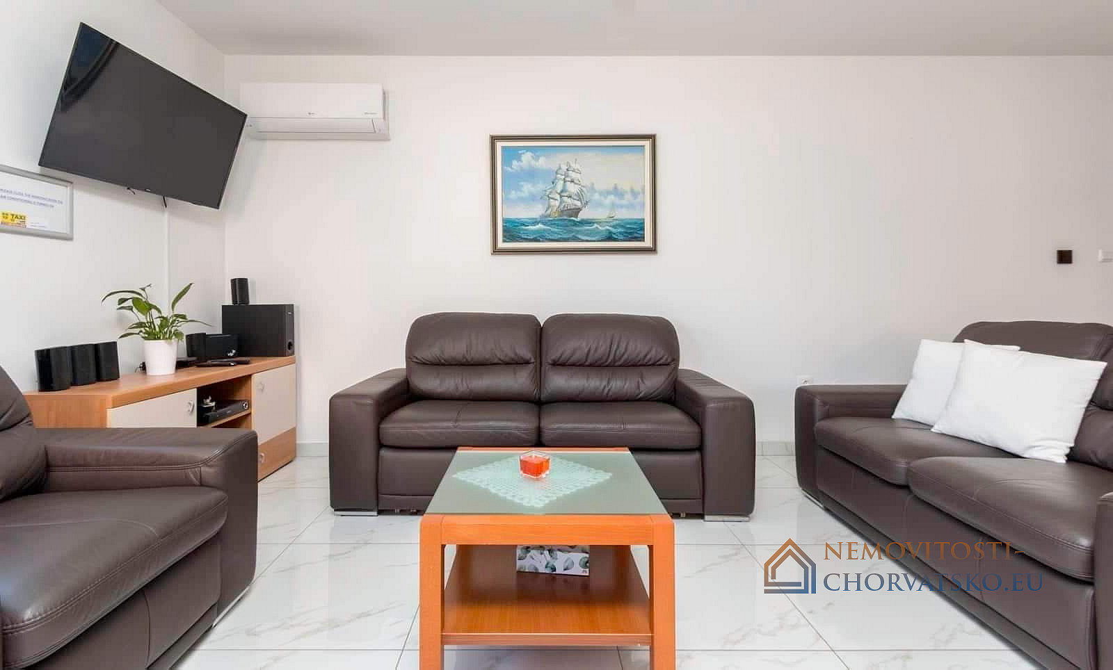 Prodej bytu 2+kk 58 m² - View 2