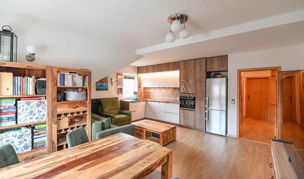 Prodej bytu 3+kk 77 m², Nupaky – náhled fotky 6
