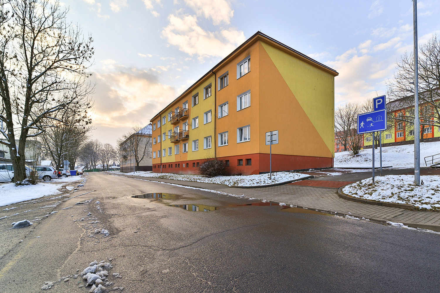 Pronájem bytu 2+1 56 m² – fotografie 4
