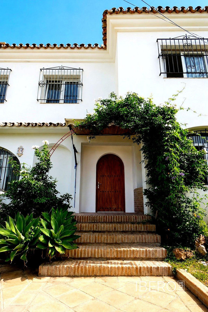 Casa 6+kk – Marbella, Barrio Alto - Vista 3