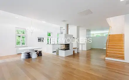 Pronájem domu 325 m² s pozemkem 6 772 m², U Besedy, Praha 9 - Klánovice