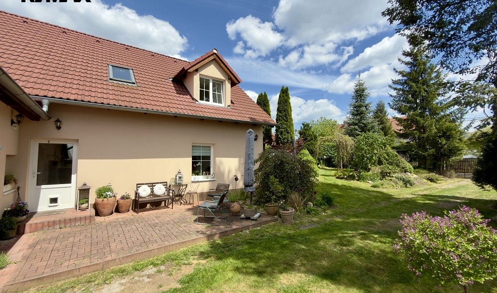 Prodej domu 214 m² s pozemkem 611 m², Stará Huť – náhled fotky 37