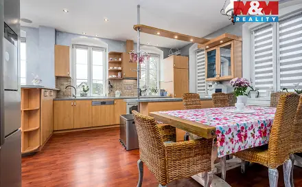 Prodej nájemního domu, činžáku 1 190 m², Mařenice, okres Česká Lípa