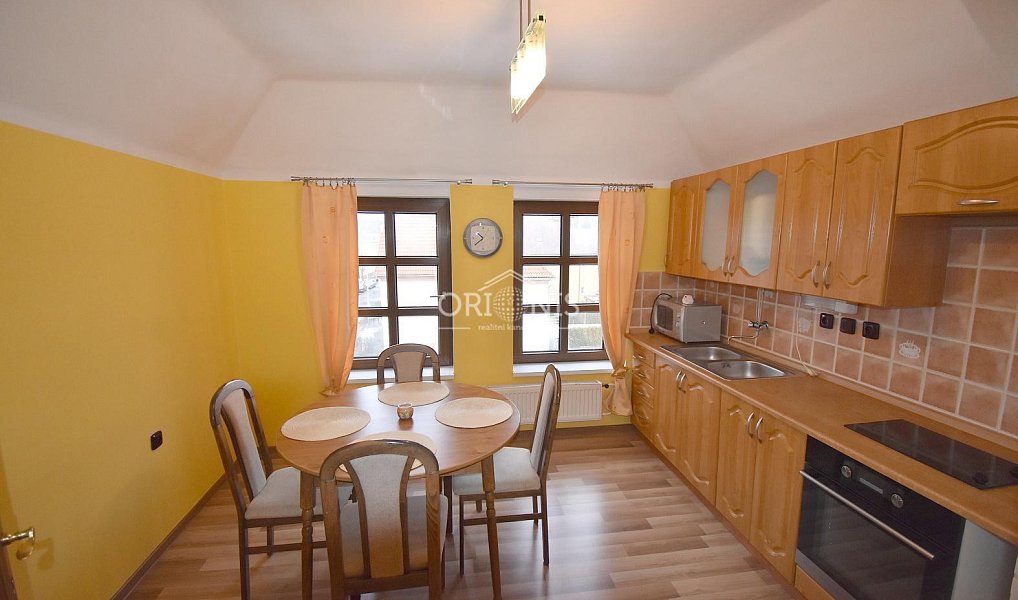 Pronájem bytu 2+1 63 m², Chomutov – náhled fotky 4