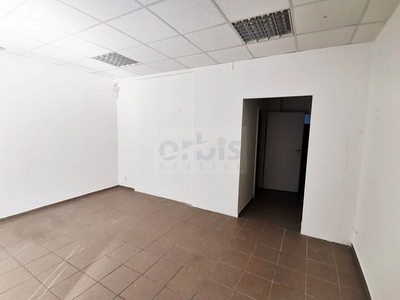 Pronájem obchodních prostor 52 m² – fotografie 4