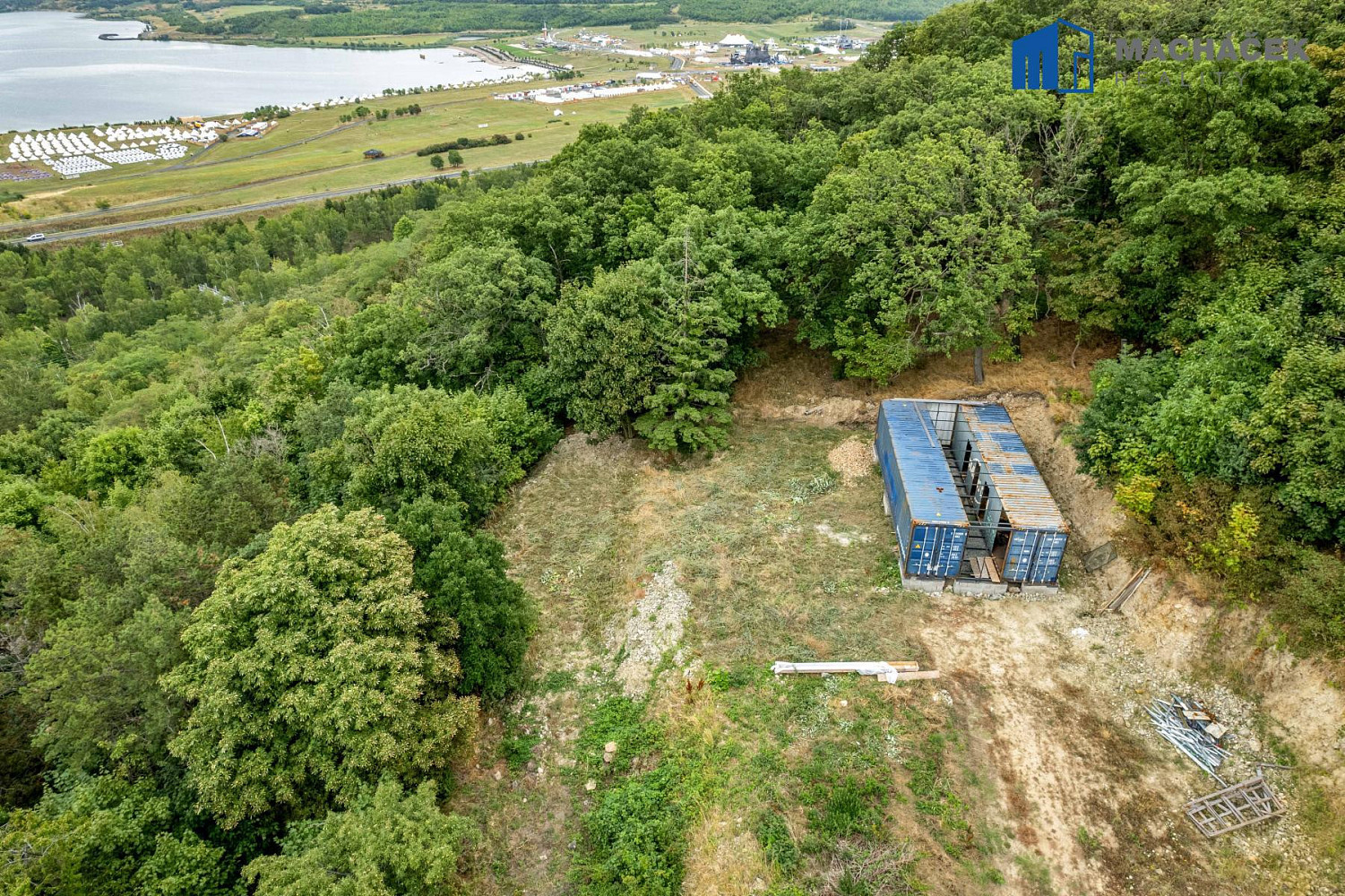 Prodej stavebního pozemku 773 m² – fotografie 3