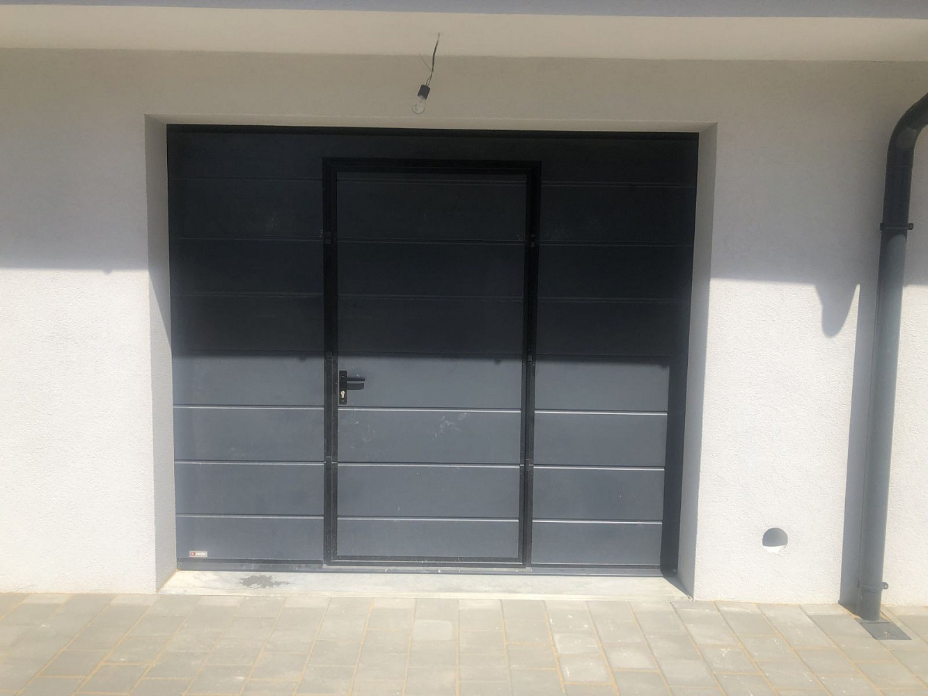 Prodej garáže 30 m2, záhlinická, hulín