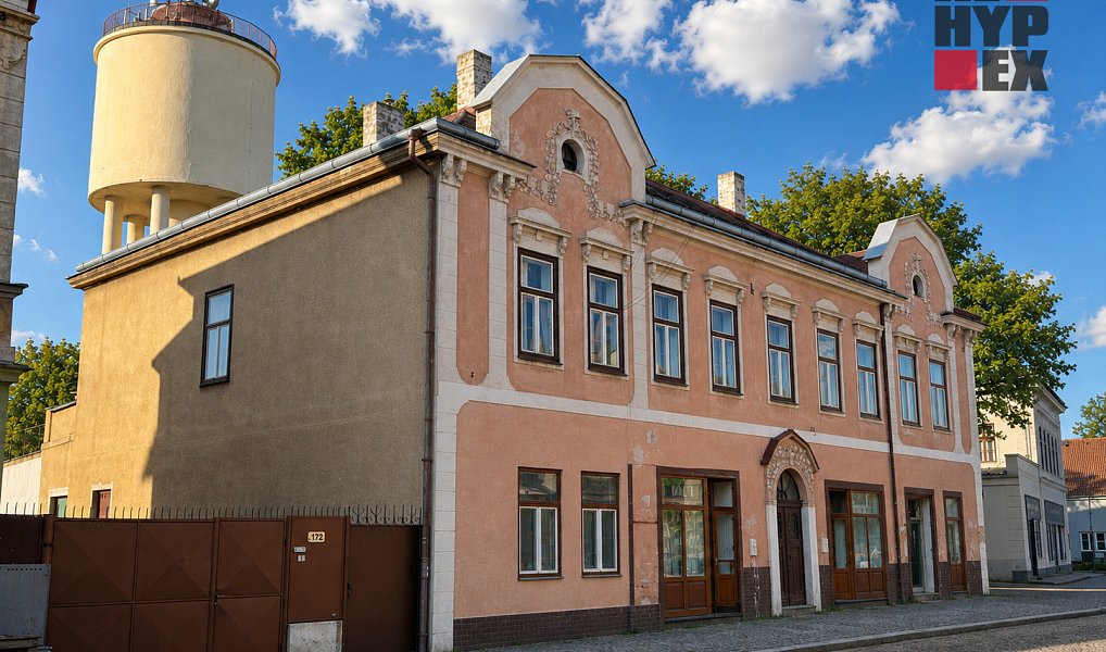 Prodej domu 980 m² s pozemkem 523 m², Pečky – náhled fotky 2