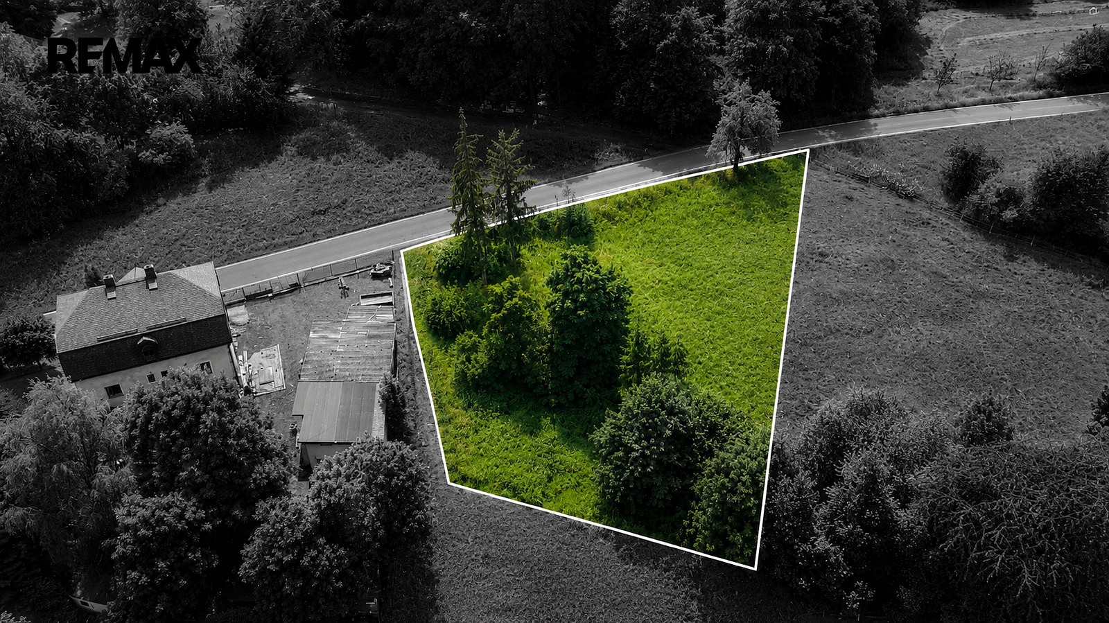 Prodej stavebního pozemku 1 011 m² – fotografie 4