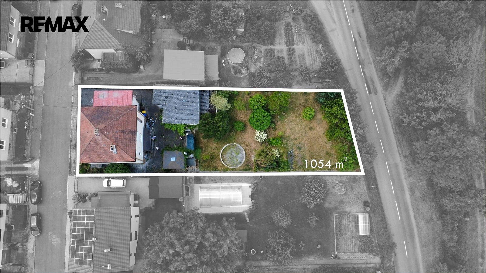 Prodej domu 218 m² s pozemkem 1 054 m² – fotografie 2