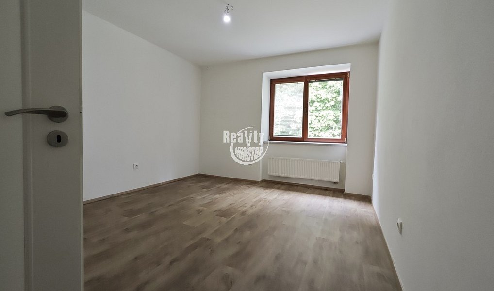 Pronájem bytu 4+kk 100 m², Jihlava – náhled fotky 8