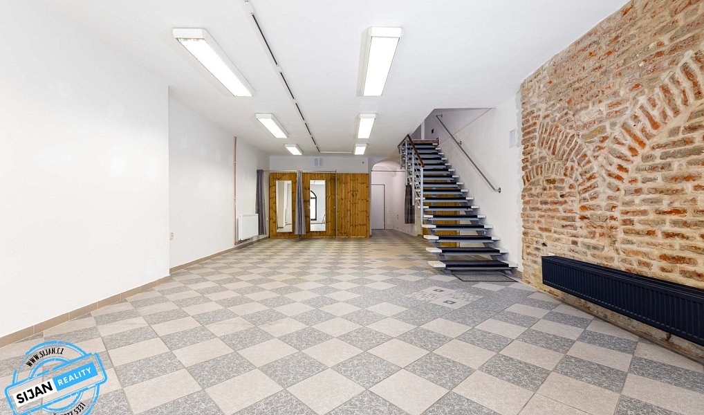 Prodej obchodních prostor 196 m², Kroměříž – náhled fotky 4