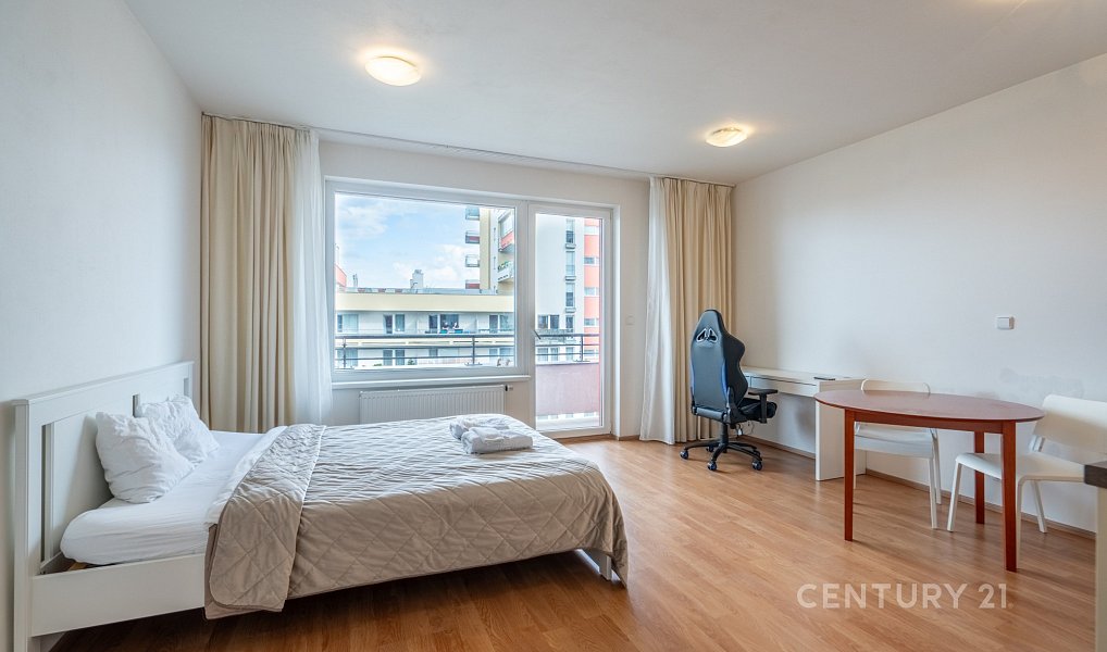 Pronájem bytu 1+kk, 40 m², Letňany - Praha 18, Praha