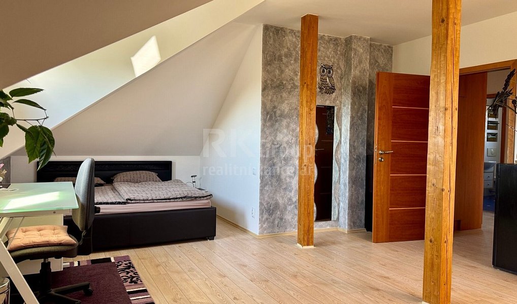 Prodej domu 213 m² s pozemkem 682 m², Velká Hleďsebe – náhled fotky 21