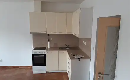 Pronájem bytu 1+kk 33 m²