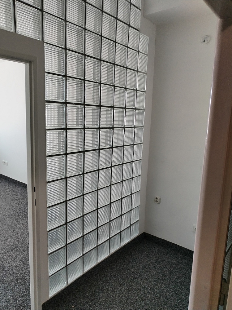 Pronájem obchodních prostor 18 m² – fotografie 4