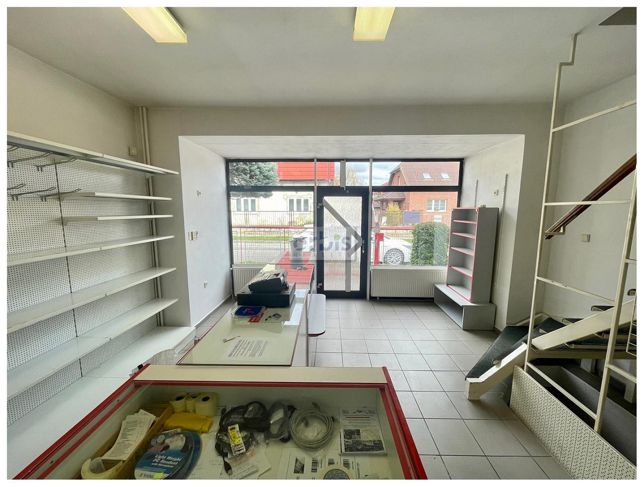Pronájem kanceláře 91 m² – fotografie 2